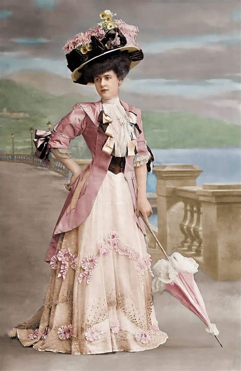 vintage victorian style clothing